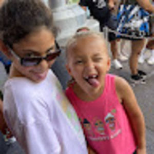 Meet your Posher, Lucy